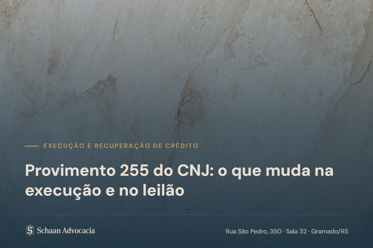 Textura de mármore sob véu petróleo com o título Provimento 255 do CNJ: o que muda na execução e no leilão